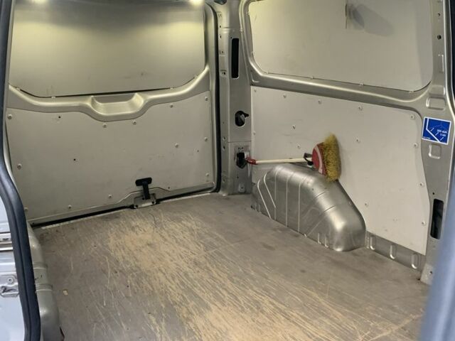 Серый Форд Транзит, объемом двигателя 2 л и пробегом 500 тыс. км за 10500 $, фото 12 на Automoto.ua