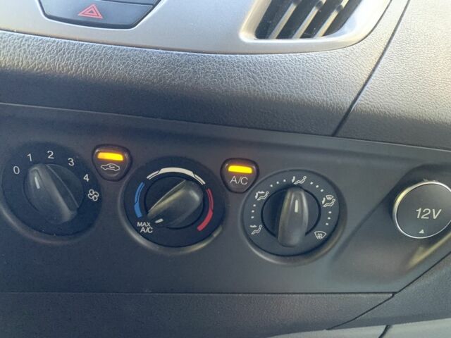 Серый Форд Транзит, объемом двигателя 2 л и пробегом 500 тыс. км за 10500 $, фото 10 на Automoto.ua