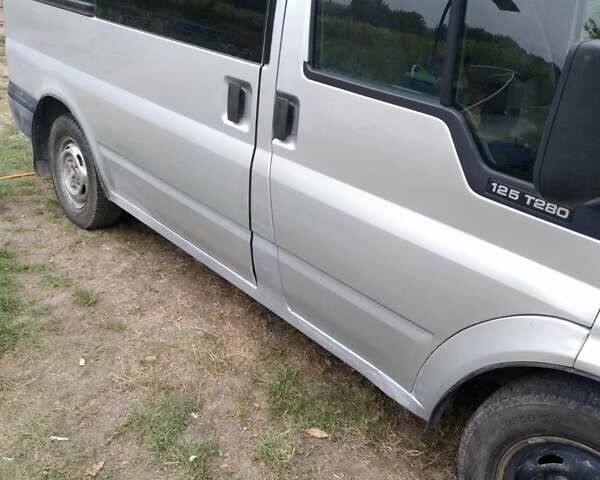 Сірий Форд Транзит, об'ємом двигуна 2 л та пробігом 396 тис. км за 4200 $, фото 4 на Automoto.ua