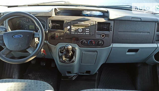 Сірий Форд Транзит, об'ємом двигуна 2.2 л та пробігом 379 тис. км за 7350 $, фото 14 на Automoto.ua