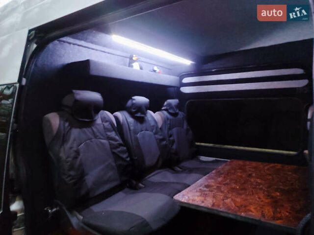 Сірий Форд Транзит, об'ємом двигуна 2.4 л та пробігом 288 тис. км за 9500 $, фото 19 на Automoto.ua