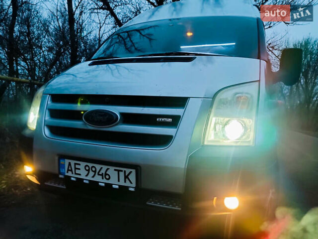 Сірий Форд Транзит, об'ємом двигуна 2.4 л та пробігом 288 тис. км за 9500 $, фото 23 на Automoto.ua