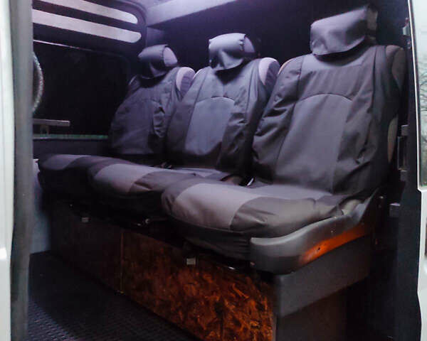 Сірий Форд Транзит, об'ємом двигуна 2.4 л та пробігом 288 тис. км за 9500 $, фото 9 на Automoto.ua