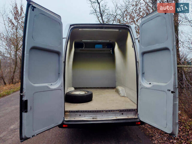 Сірий Форд Транзит, об'ємом двигуна 2.4 л та пробігом 288 тис. км за 9500 $, фото 21 на Automoto.ua