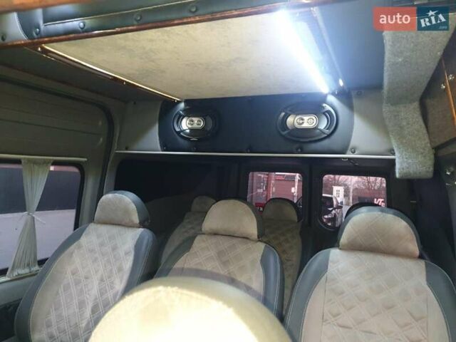 Серый Форд Транзит, объемом двигателя 2.2 л и пробегом 364 тыс. км за 9300 $, фото 38 на Automoto.ua