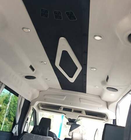 Серый Форд Транзит, объемом двигателя 2.2 л и пробегом 193 тыс. км за 18500 $, фото 16 на Automoto.ua