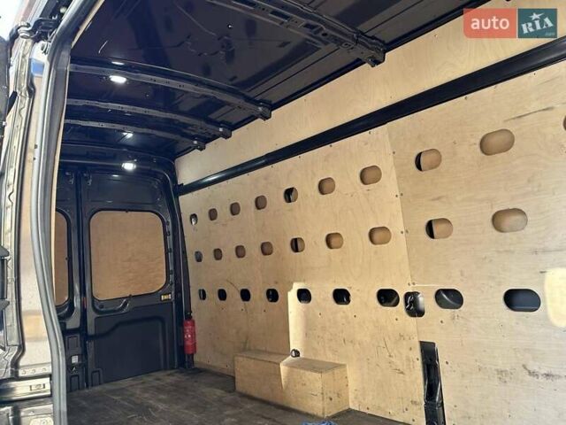 Серый Форд Транзит, объемом двигателя 2 л и пробегом 254 тыс. км за 24300 $, фото 15 на Automoto.ua