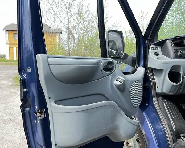 Синий Форд Транзит, объемом двигателя 2.4 л и пробегом 375 тыс. км за 14500 $, фото 18 на Automoto.ua