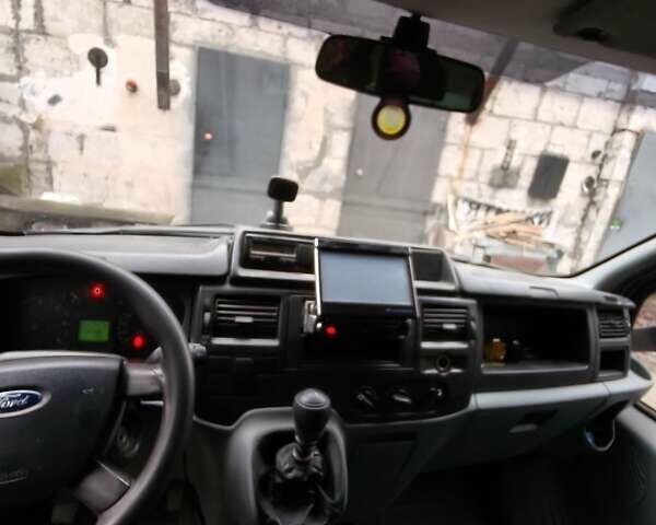 Синій Форд Транзит, об'ємом двигуна 2.4 л та пробігом 400 тис. км за 11500 $, фото 4 на Automoto.ua