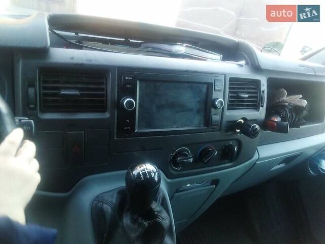 Синій Форд Транзит, об'ємом двигуна 2.2 л та пробігом 200 тис. км за 9000 $, фото 7 на Automoto.ua