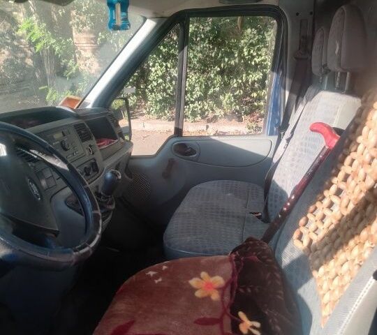 Синий Форд Транзит, объемом двигателя 2.4 л и пробегом 361 тыс. км за 6199 $, фото 3 на Automoto.ua