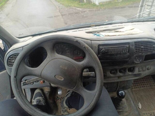 Синий Форд Транзит, объемом двигателя 2.5 л и пробегом 400 тыс. км за 1941 $, фото 6 на Automoto.ua