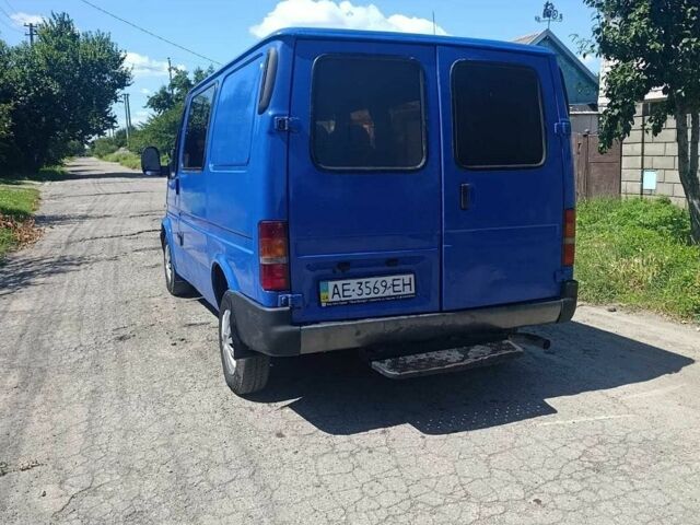 Синий Форд Транзит, объемом двигателя 2.5 л и пробегом 760 тыс. км за 3500 $, фото 4 на Automoto.ua