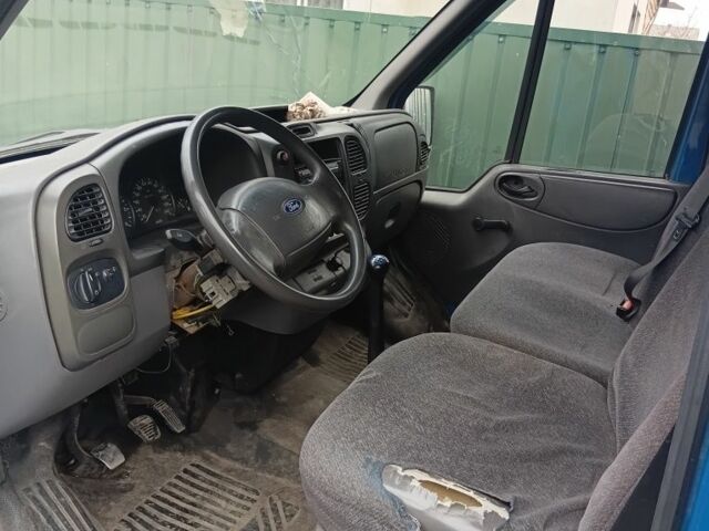 Синий Форд Транзит, объемом двигателя 2.2 л и пробегом 700 тыс. км за 2821 $, фото 2 на Automoto.ua