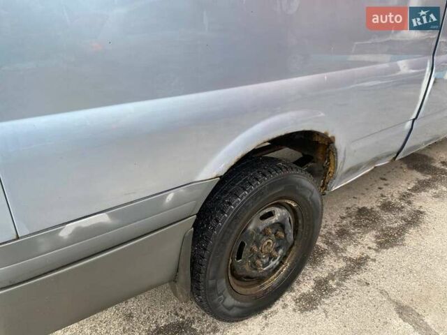 Синій Форд Транзит, об'ємом двигуна 2.4 л та пробігом 490 тис. км за 4700 $, фото 9 на Automoto.ua