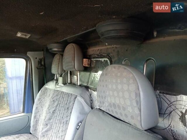 Синий Форд Транзит, объемом двигателя 2.2 л и пробегом 280 тыс. км за 6400 $, фото 4 на Automoto.ua