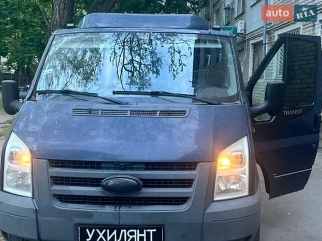 Синий Форд Транзит, объемом двигателя 2.4 л и пробегом 300 тыс. км за 6000 $, фото 3 на Automoto.ua
