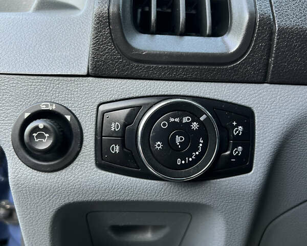 Синий Форд Транзит, объемом двигателя 2 л и пробегом 198 тыс. км за 16250 $, фото 13 на Automoto.ua