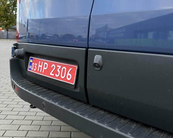 Синий Форд Транзит, объемом двигателя 2 л и пробегом 198 тыс. км за 16250 $, фото 3 на Automoto.ua