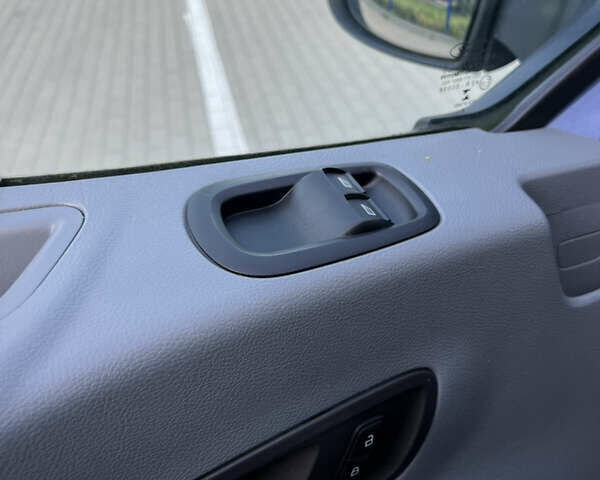 Синий Форд Транзит, объемом двигателя 2 л и пробегом 198 тыс. км за 16250 $, фото 12 на Automoto.ua