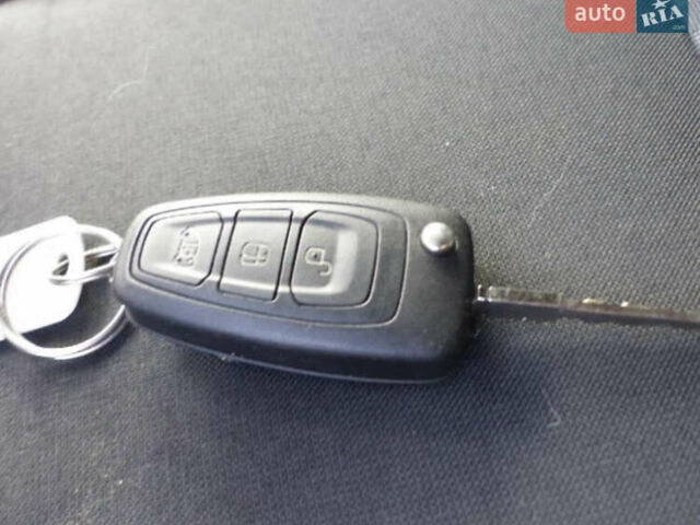 Синій Форд Транзит, об'ємом двигуна 2 л та пробігом 97 тис. км за 13500 $, фото 5 на Automoto.ua