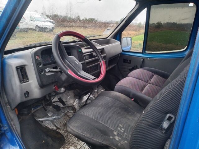 Синий Форд Транзит, объемом двигателя 0 л и пробегом 350 тыс. км за 700 $, фото 5 на Automoto.ua