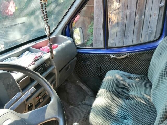 Синий Форд Транзит, объемом двигателя 2 л и пробегом 1000 тыс. км за 1650 $, фото 8 на Automoto.ua