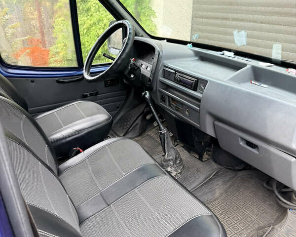 Форд Транзит 1988 в Одессе на Automoto.ua Синий Форд Транзит, объемом двигателя 2.5 л и пробегом 900 тыс. км за 2900 $, фото 5 на Automoto.ua
