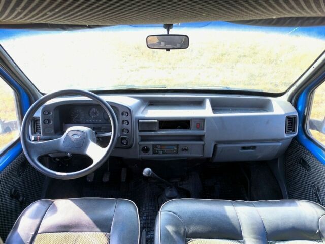 Синій Форд Транзит, об'ємом двигуна 2.5 л та пробігом 130 тис. км за 1100 $, фото 9 на Automoto.ua