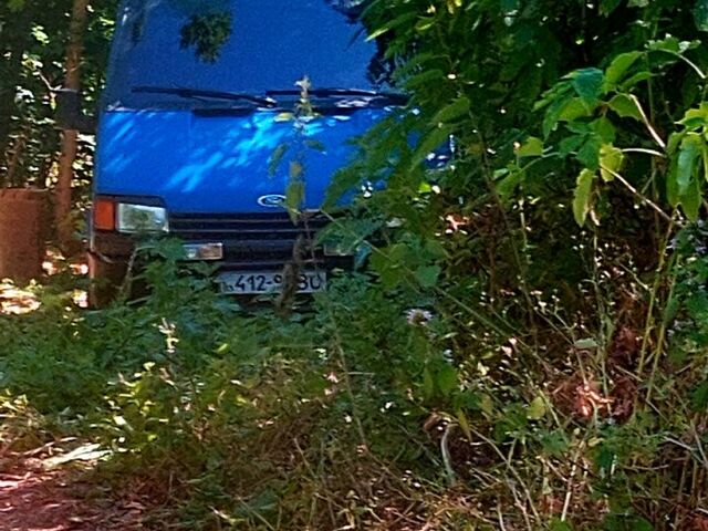 Синій Форд Транзит, об'ємом двигуна 2.5 л та пробігом 308 тис. км за 3000 $, фото 6 на Automoto.ua