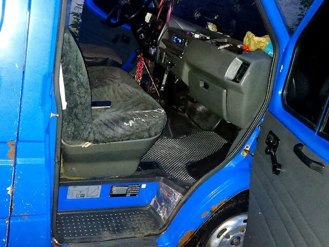 Синій Форд Транзит, об'ємом двигуна 2.5 л та пробігом 308 тис. км за 3000 $, фото 4 на Automoto.ua