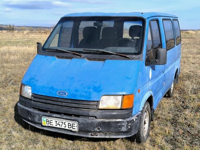 Синій Форд Транзит, об'ємом двигуна 2.5 л та пробігом 130 тис. км за 1100 $, фото 1 на Automoto.ua