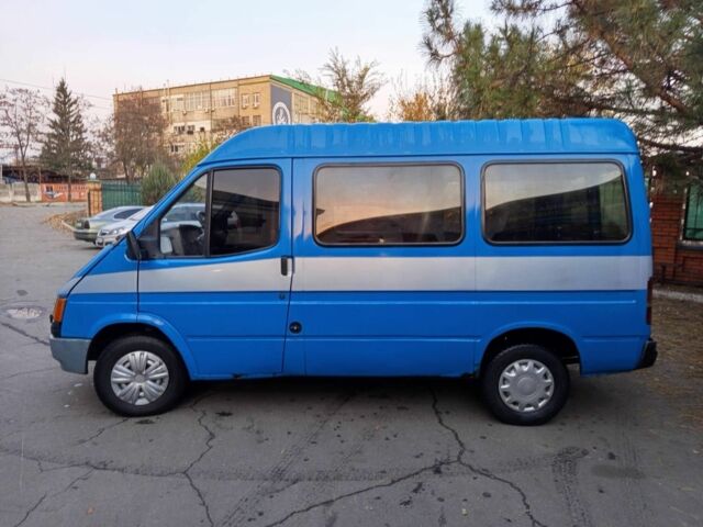 Синий Форд Транзит, объемом двигателя 0 л и пробегом 250 тыс. км за 1550 $, фото 4 на Automoto.ua