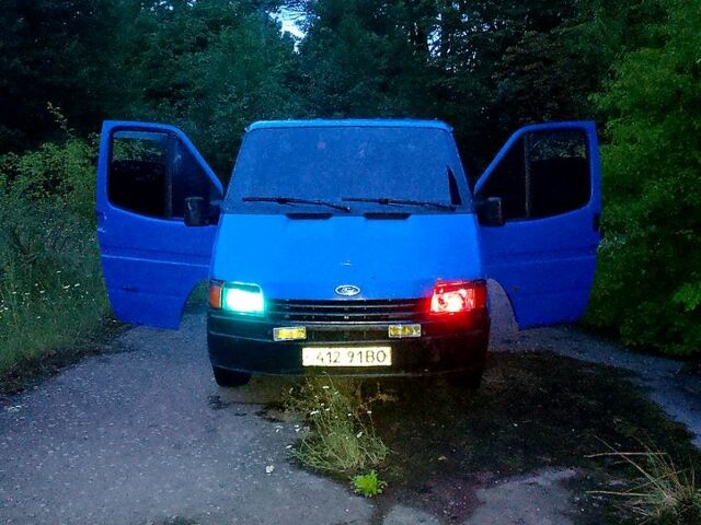 Синій Форд Транзит, об'ємом двигуна 2.5 л та пробігом 308 тис. км за 3000 $, фото 2 на Automoto.ua