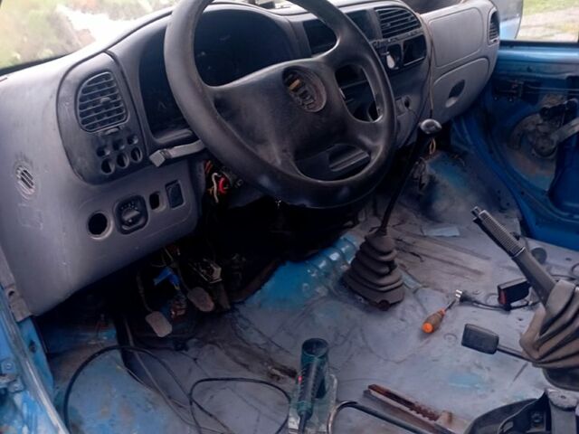 Синій Форд Транзит, об'ємом двигуна 2.5 л та пробігом 200 тис. км за 1500 $, фото 1 на Automoto.ua