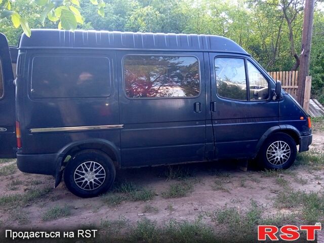 Синій Форд Транзит, об'ємом двигуна 2.5 л та пробігом 379 тис. км за 1800 $, фото 2 на Automoto.ua
