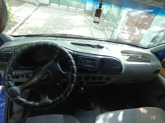 Синій Форд Транзит, об'ємом двигуна 2.5 л та пробігом 394 тис. км за 4200 $, фото 2 на Automoto.ua