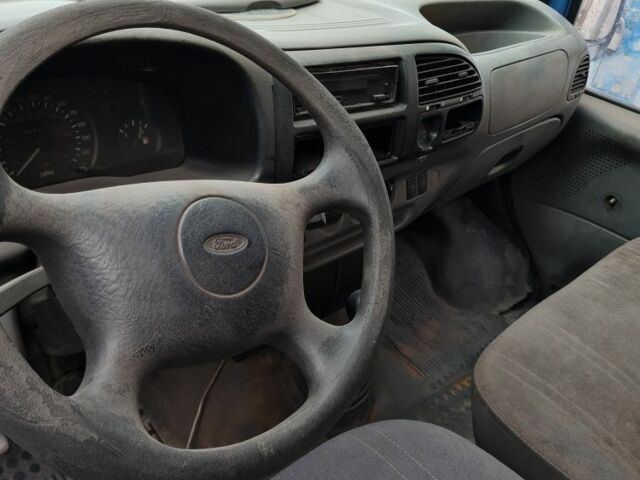 Синій Форд Транзит, об'ємом двигуна 2.5 л та пробігом 200 тис. км за 3000 $, фото 4 на Automoto.ua