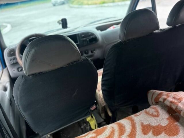 Синий Форд Транзит, объемом двигателя 2.5 л и пробегом 130 тыс. км за 1202 $, фото 7 на Automoto.ua
