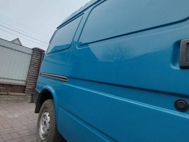 Синий Форд Транзит, объемом двигателя 2.5 л и пробегом 410 тыс. км за 3300 $, фото 4 на Automoto.ua