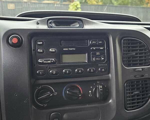 Синій Форд Транзит, об'ємом двигуна 1.99 л та пробігом 400 тис. км за 3300 $, фото 10 на Automoto.ua