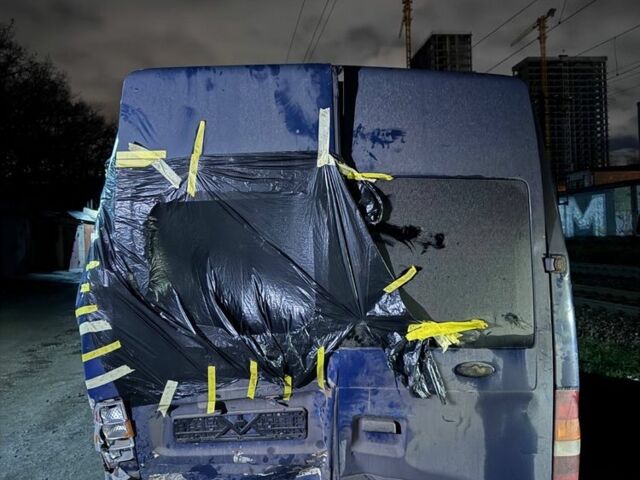 Синий Форд Транзит, объемом двигателя 2.4 л и пробегом 111 тыс. км за 1700 $, фото 3 на Automoto.ua