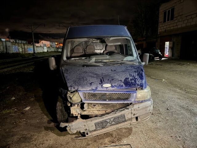 Синий Форд Транзит, объемом двигателя 2.4 л и пробегом 111 тыс. км за 1700 $, фото 1 на Automoto.ua