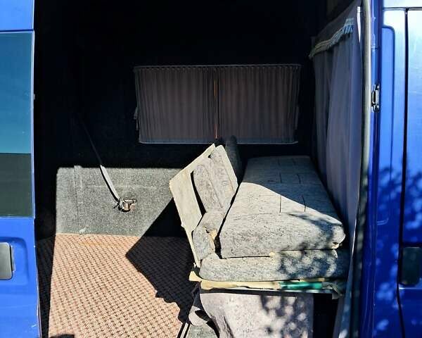 Синий Форд Транзит, объемом двигателя 2 л и пробегом 374 тыс. км за 7500 $, фото 1 на Automoto.ua