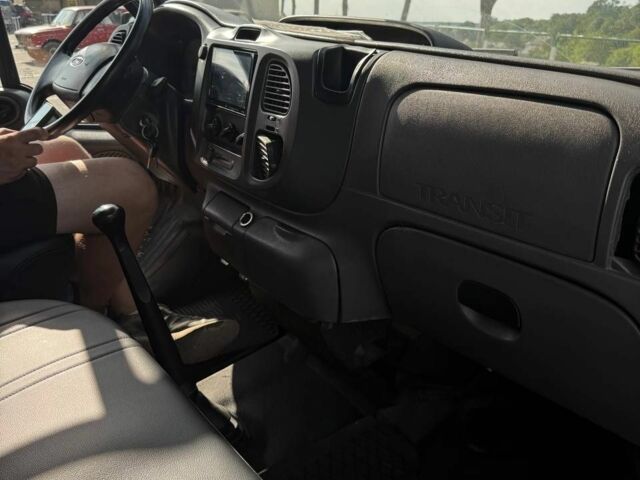 Синій Форд Транзит, об'ємом двигуна 2 л та пробігом 260 тис. км за 3800 $, фото 3 на Automoto.ua