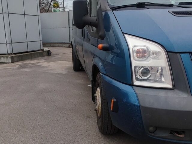 Синій Форд Транзит, об'ємом двигуна 3.2 л та пробігом 787 тис. км за 12000 $, фото 1 на Automoto.ua