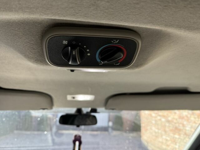 Синий Форд Транзит, объемом двигателя 2.4 л и пробегом 175 тыс. км за 12500 $, фото 15 на Automoto.ua