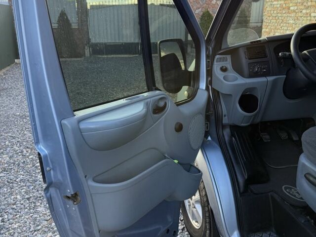 Синий Форд Транзит, объемом двигателя 2.4 л и пробегом 175 тыс. км за 12500 $, фото 6 на Automoto.ua