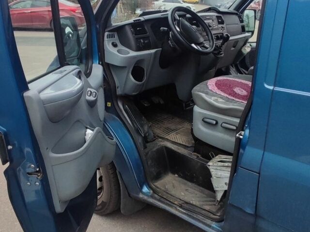Синій Форд Транзит, об'ємом двигуна 3.2 л та пробігом 787 тис. км за 12000 $, фото 7 на Automoto.ua