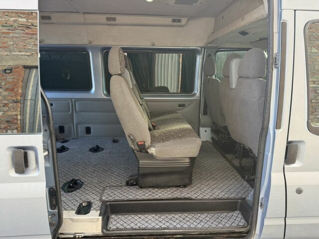 Синий Форд Транзит, объемом двигателя 2.4 л и пробегом 175 тыс. км за 12500 $, фото 9 на Automoto.ua